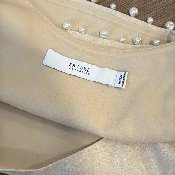 Pearl Details Cropped Top Beige Linen Straps Medium - Picture 9 of 10